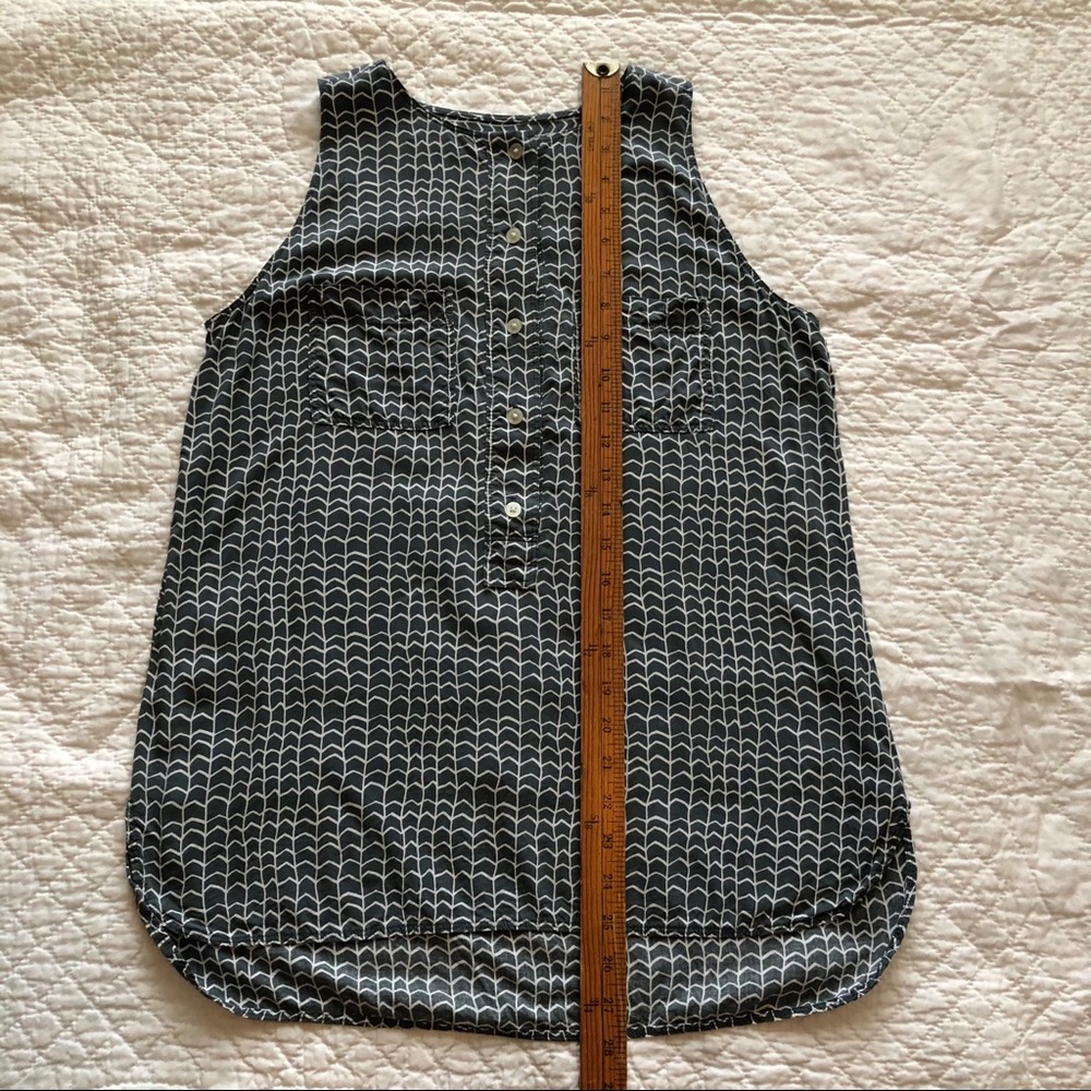 Loft S Chevron Pattern Grey Tank Button Pockets - image 6
